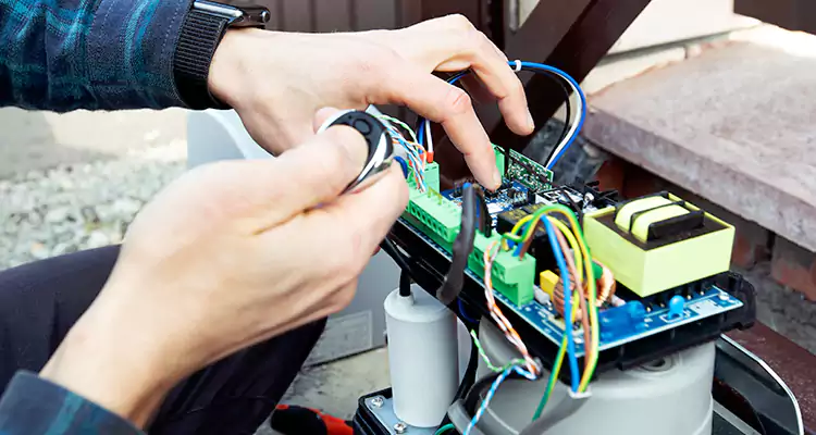 Automatic Driveway Gate Repair in Belle Glade, FL