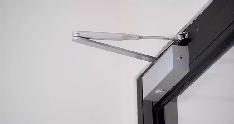 Screen Door Closer Installation in Belle Glade, FL