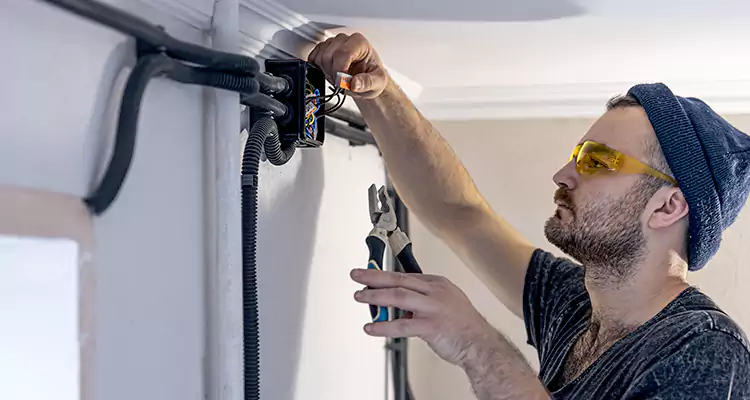 Garage Door Opener Cable Repair in Belle Glade, FL
