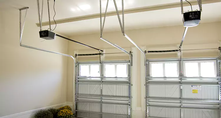 Residential Emergency Garage Door Repair in Belle Glade, FL