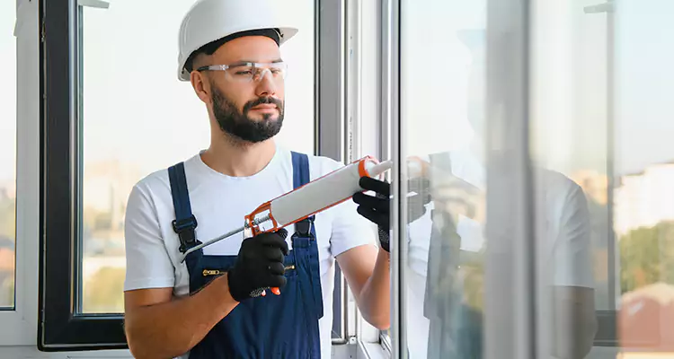 Retractable Screens Repair for Patio in Belle Glade, FL