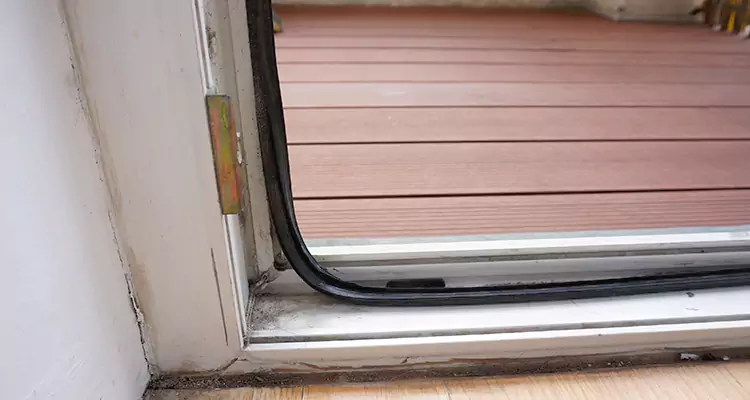 Why Choose Us for Leaking Sliding Glass Door Repair in Belle Glade, FL?
