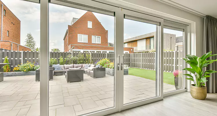 Best Sliding Screen Door Replacement Company in Belle Glade, FL