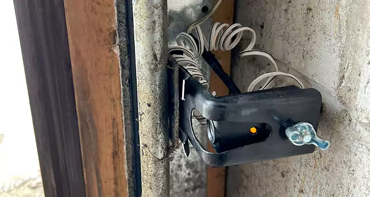 Fix Broken Garage Door Sensor in Belle Glade, FL