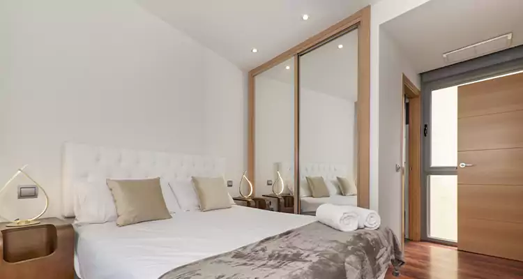 Sliding Wardrobe Door Mirror Replacement in Belle Glade, FL